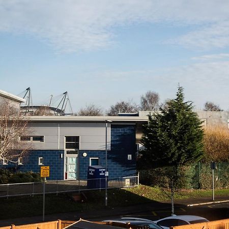 Walking Distance To Etihad And Coop Live Arena With Free Parking Villa Manchester Luaran gambar